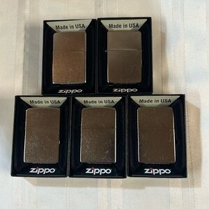 Zippo lighter NEW with seal Regular Street Chrome